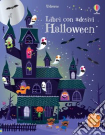 Halloween. Con adesivi. Ediz. a colori libro di Watt Fiona