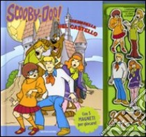 Tremarella nel castello. Scooby-Doo! Con magneti. Ediz. illustrata libro di Panini Allegra - Barbieri Francesco