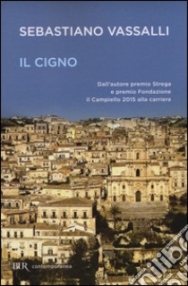 Il cigno libro di Vassalli Sebastiano