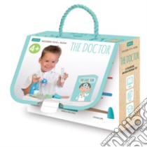 The doctor. Wooden toys. Ediz. a colori. Con Giocattolo libro di Pesavento Giulia