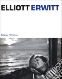 Elliott Erwitt. Ediz. italiana, inglese e francese libro di Madesani Angela; Cimorelli D. (cur.); Olivari A. (cur.)