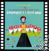 Biancaneve e i sette nani. La magica scatola delle fiabe. Ediz. illustrata. Con gadget libro di Kopecková Veronika