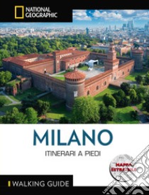 Milano. Itinerari a piedi. Con mappa estraibile libro di Villa Fabrizia