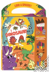 I dinosauri. Libri a spasso. Ediz. a colori. Con gomma. Con 6 matite bicolore libro