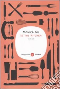 In the kitchen libro di Ali Monica