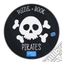 Pirates. Ediz. a colori. Con gadget libro di Gaule Matteo