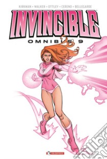 Invincible omnibus. Vol. 9 libro di Kirkman Robert