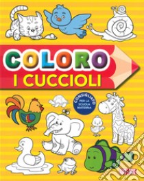 Coloro i cuccioli libro